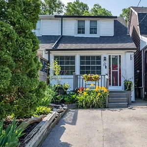 https://charming-beach-retreat.hotelstorontoontario.org
